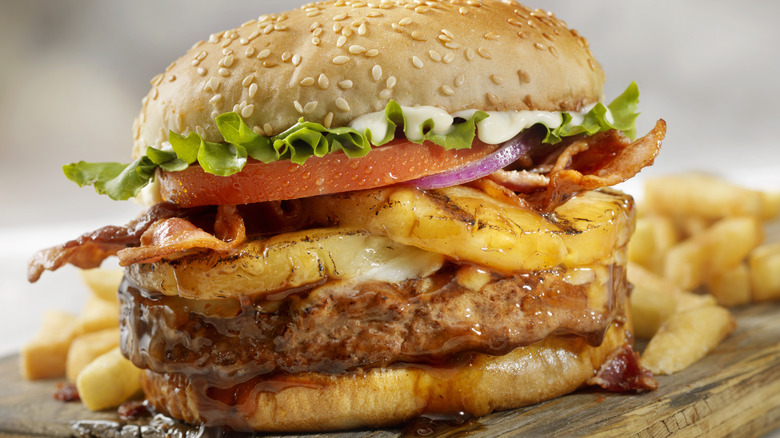 Hawiian burger with pineapple