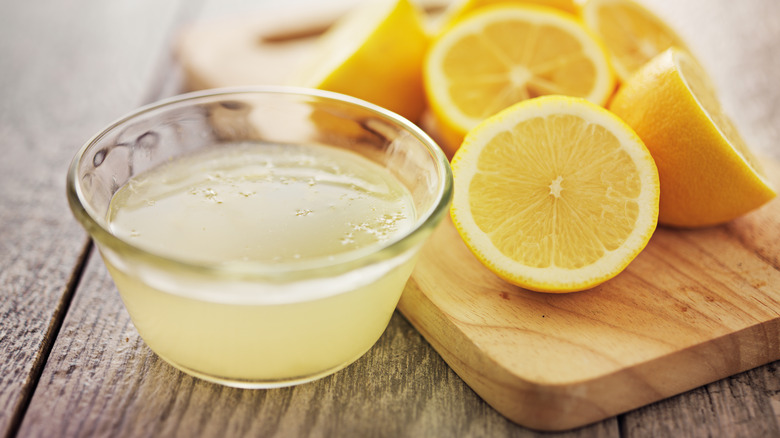 Freshly squeeze lemon juice