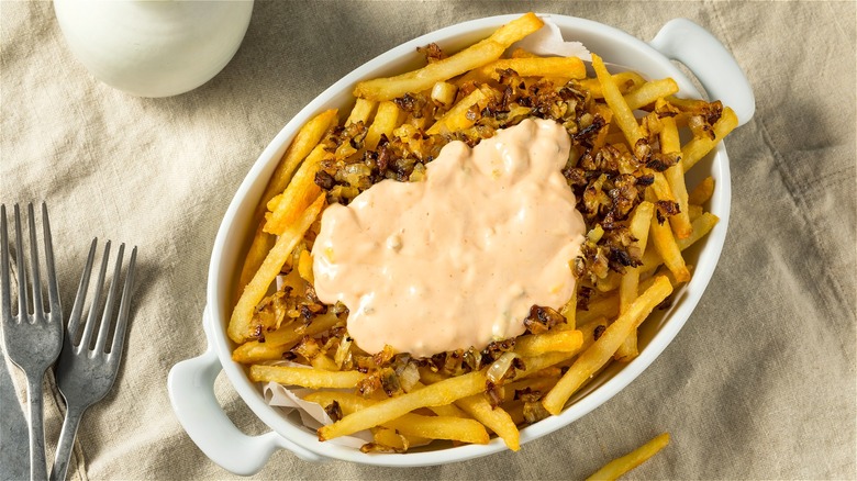 Casserole of fries with special sauce