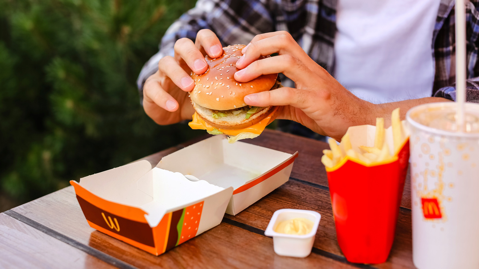 Upgrade Your McDonald's Experience And Add Dipping Sauce To Your Burger