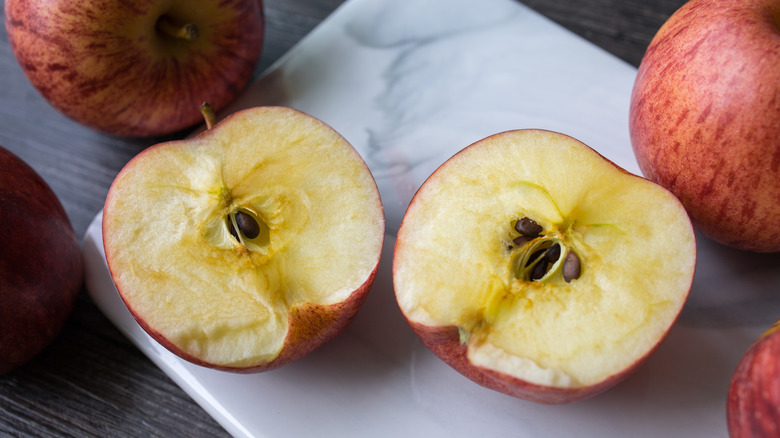 Apple cut in half turning brown