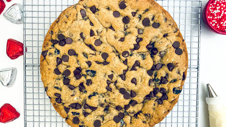 cookie cake on tray