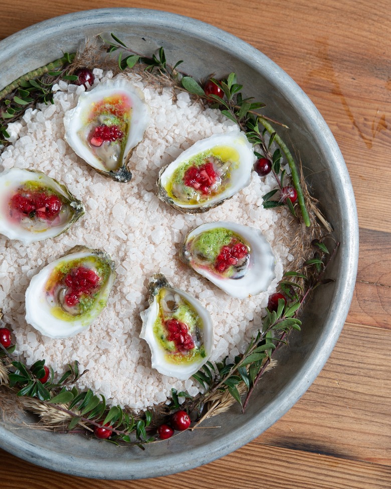 Wellfleet Oysters With Cranberry Mignonette