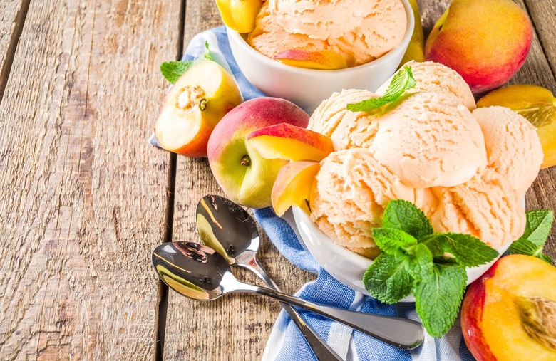 Indiana: Peach ice cream 