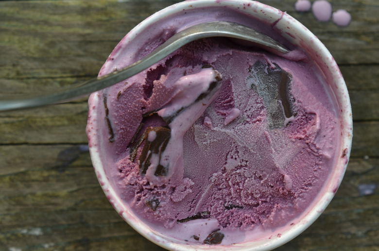 New Hampshire: Black raspberry ice cream 