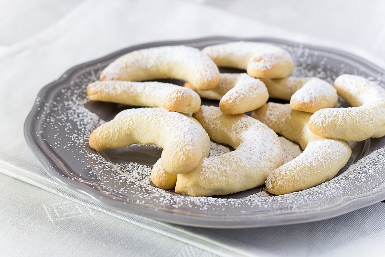 Crescent cookies