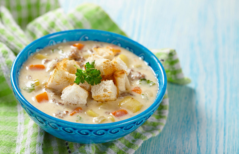 Slow-Cooker Cheeseburger Soup