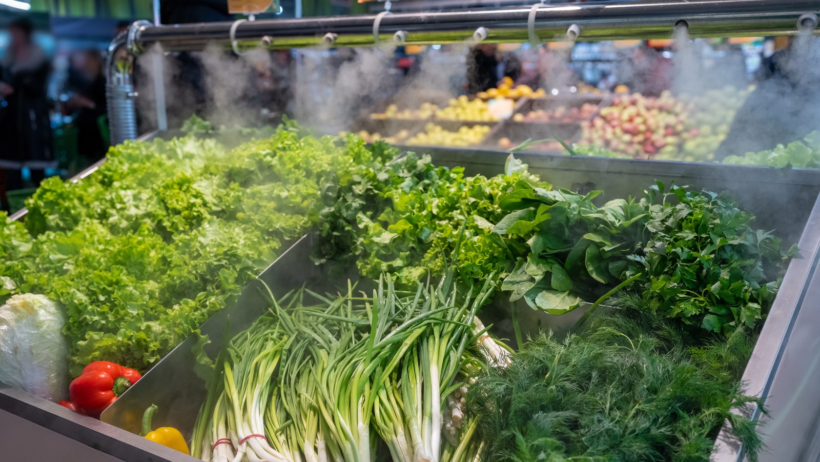 We Finally Know Why Grocery Stores Mist Produce