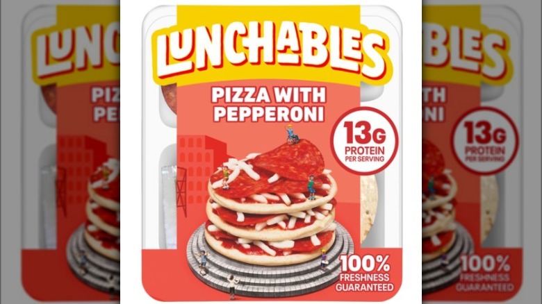 pizza with pepperoni lunchables