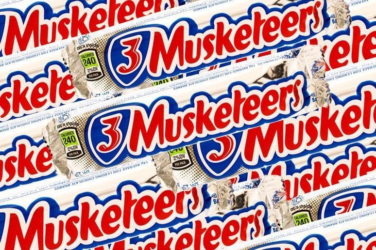 #8 3 Musketeers