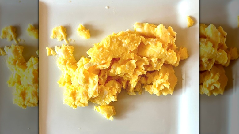 Eggs scrambled with no liquid