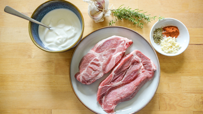 Raw pork with yogurt and spices.