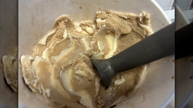 scooping Dr Pepper float ice cream