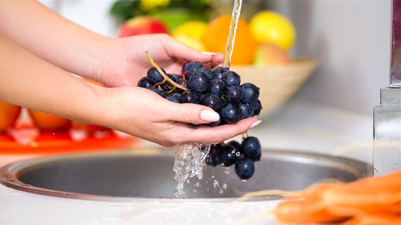 How to Wash Grapes So They Stay Fresh