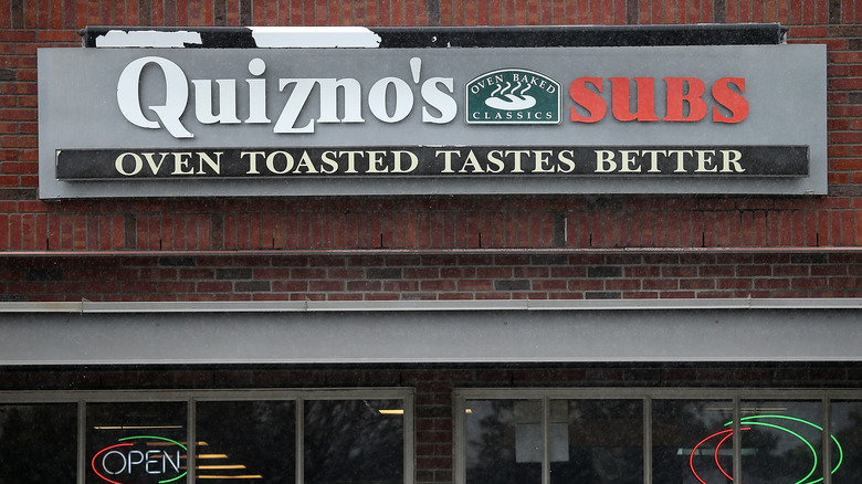 Quiznos storefront