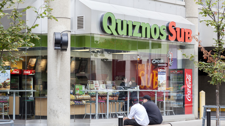 Quiznos storefront