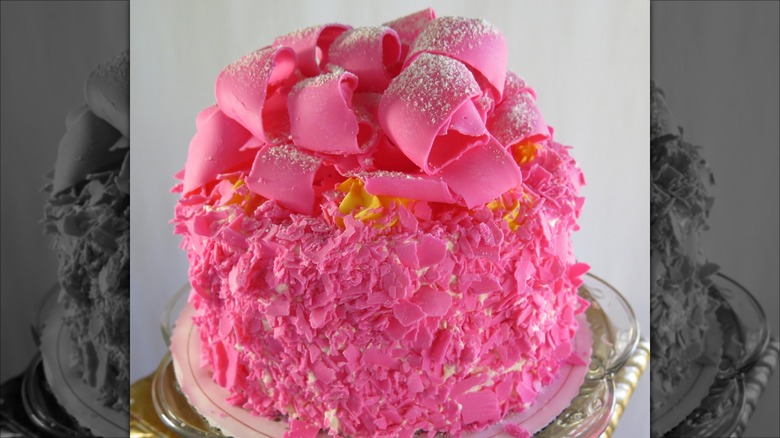 Madonna Inn pink chamagne cake