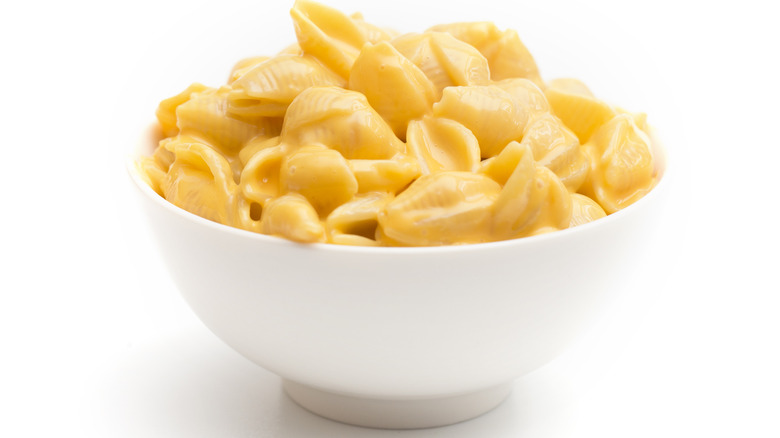 Shells and Cheese in bowl