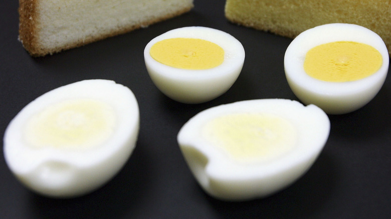 Hard-boiled eggs with white yolks