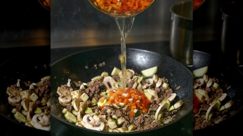 deglazing meal with vegetable broth