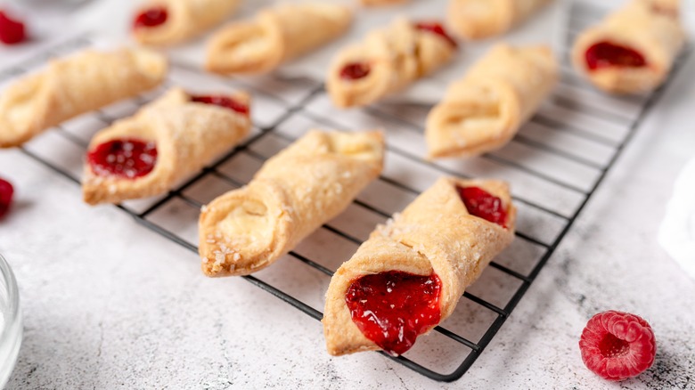 raspberry kolacky on tray