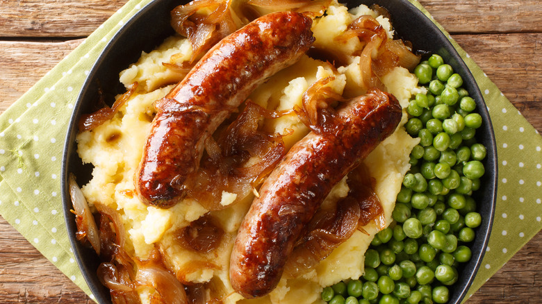 What Exactly Is Bangers And Mash Anyway 6310