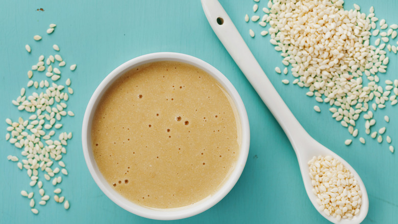 Tahini and sesame seeds