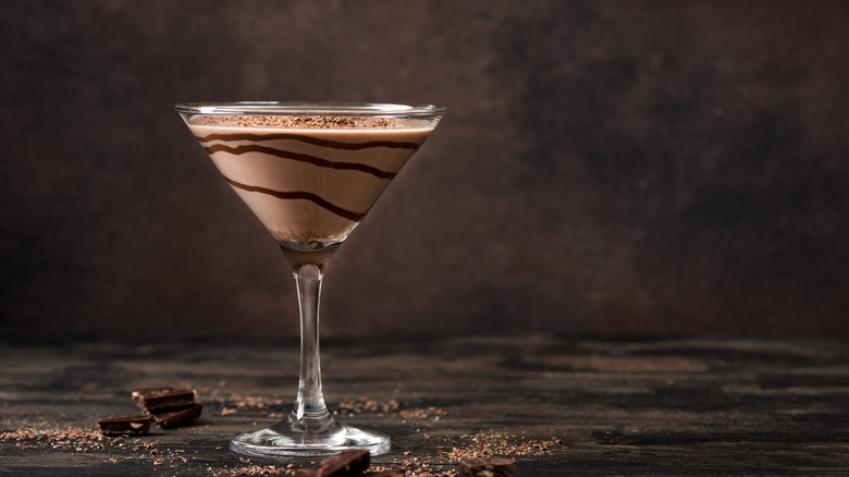 mudslide cocktail in martini glass