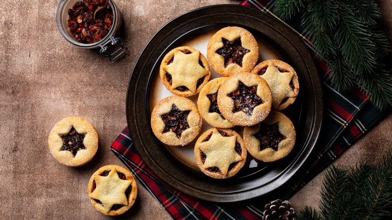 Small mincemeat pies, with star-shaped top crusts.