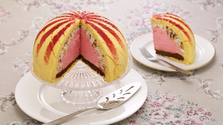 Filled cake