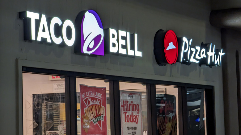 Taco Bell Pizza Hut storefront