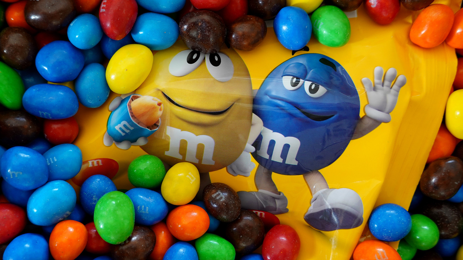 M&M'S USA - M&M'S USA updated their cover photo.