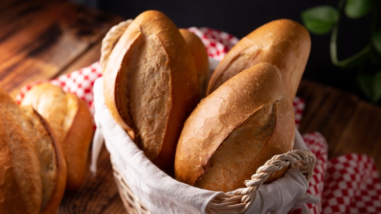 A basket of bolillo bread