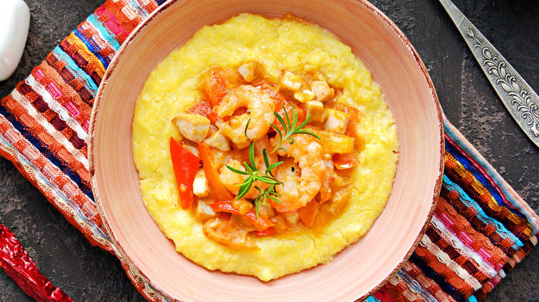 Shrimps over grits or polenta