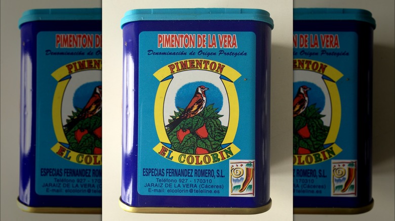 paprika in colorful tin