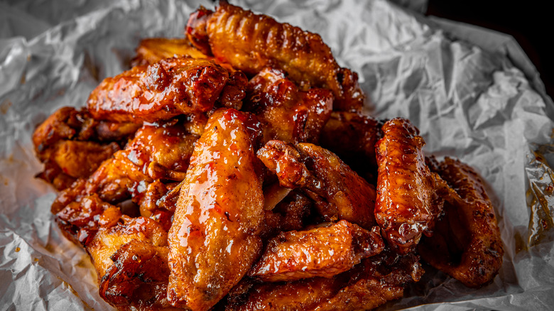 Pepper glazed chicken wings