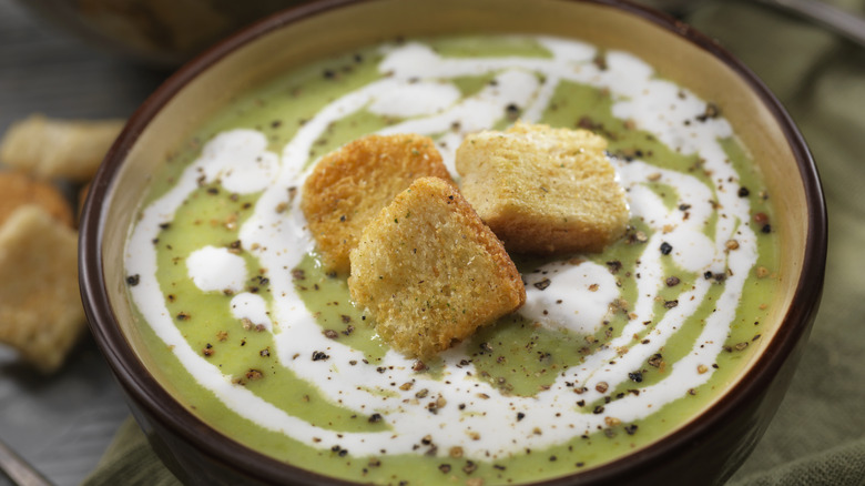 creamy broccoli soup with croutons