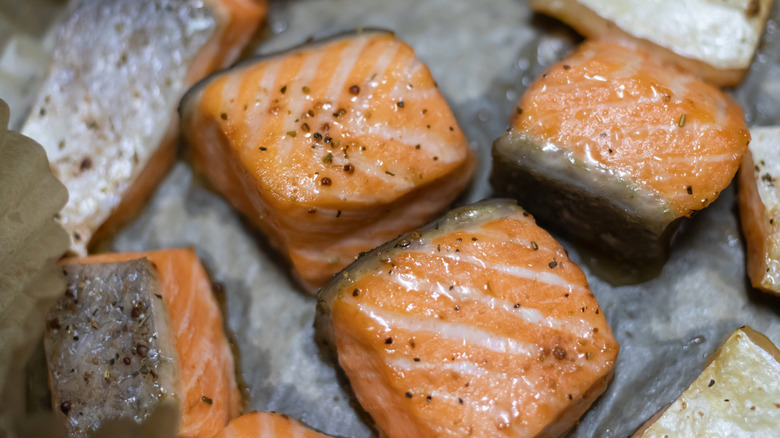 Air fried salmon bites