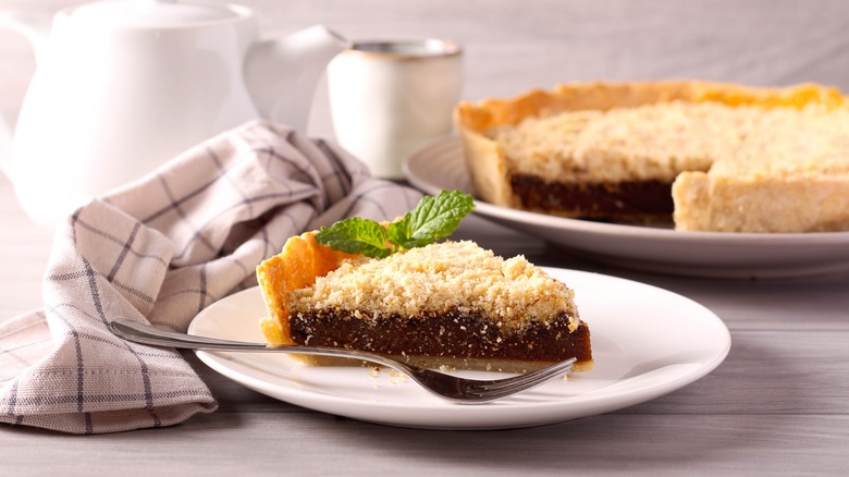 slice of shoofly pie