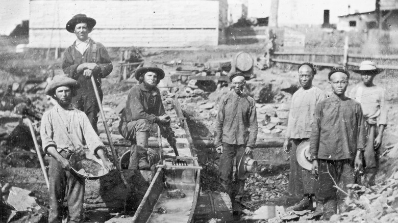 people working during the gold rush in California