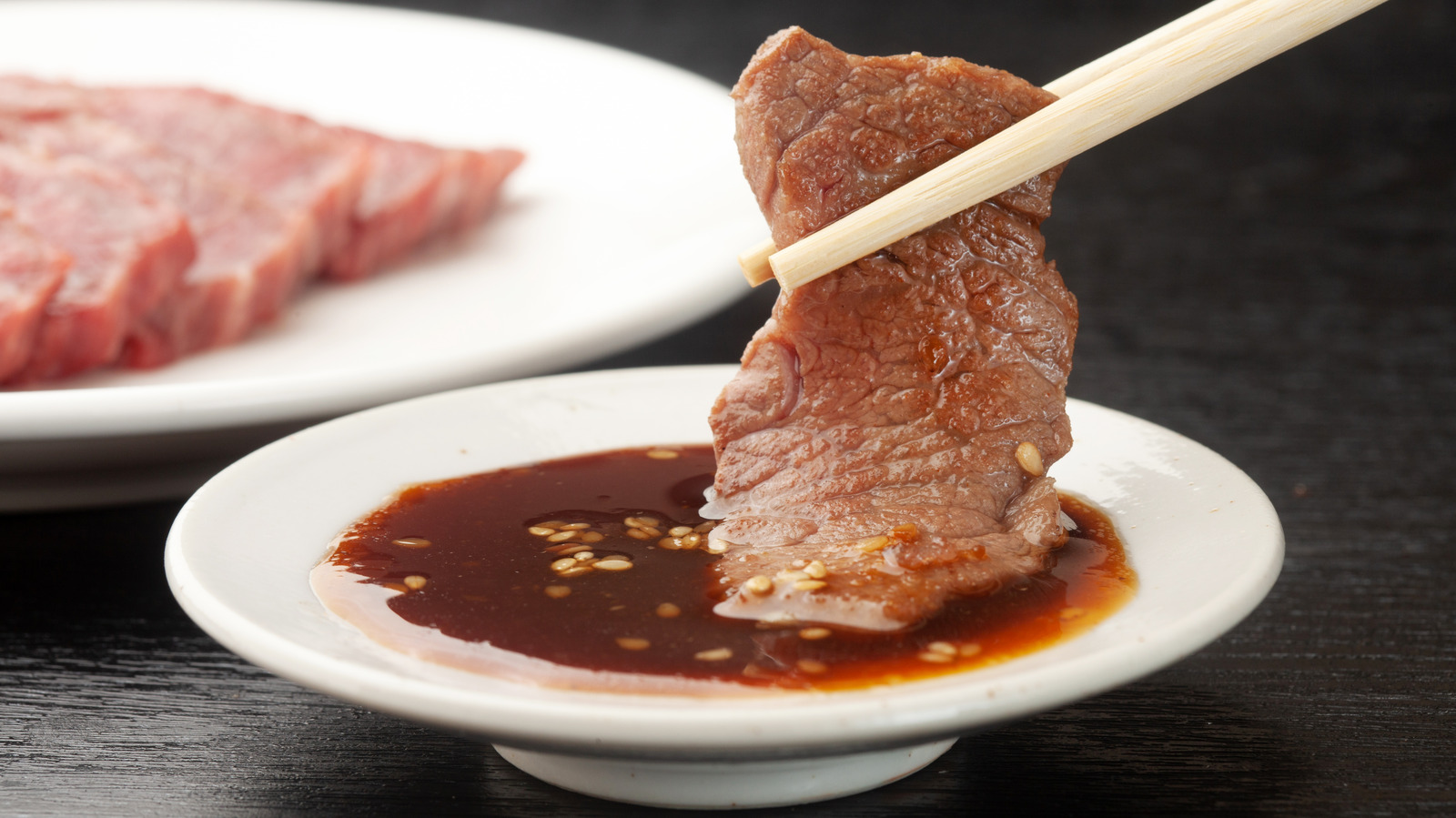 what-is-yakiniku-sauce-and-what-kind-of-meat-should-you-serve-it-with