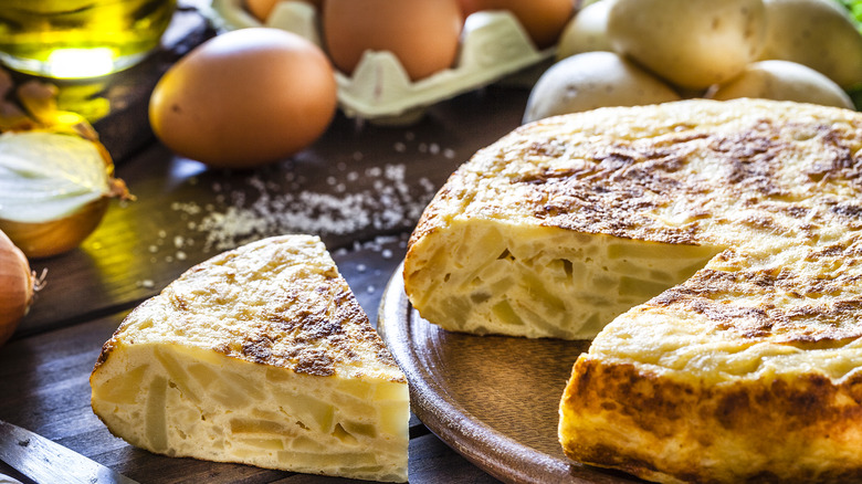 Spanish tortilla and ingredients