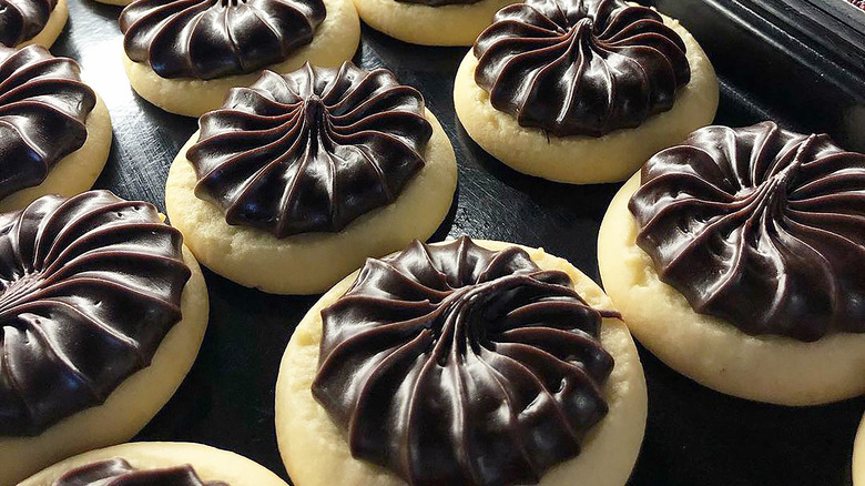 fudge fancy cookies arranged on tray