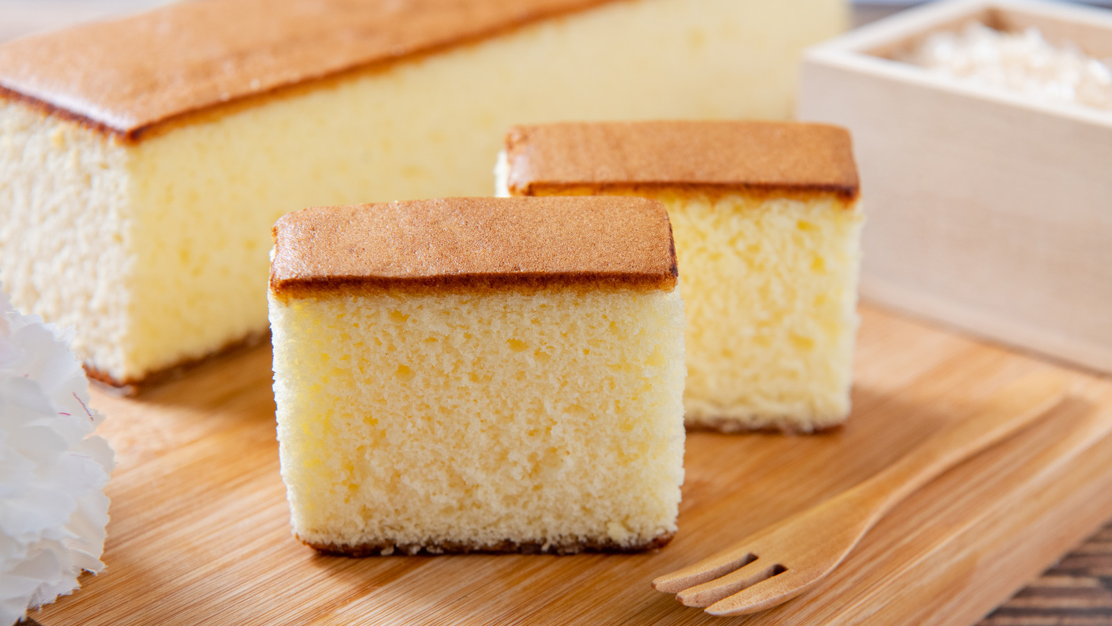 EASY VANILLA SPONGE CAKE - Butter with a Side of Bread