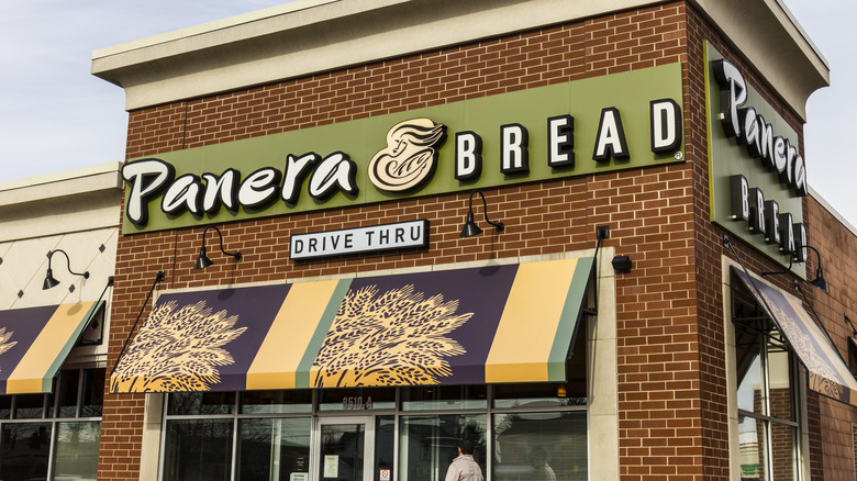 Panera Bread store sign