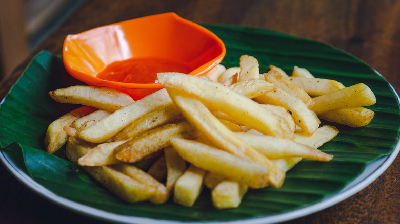 banana ketchup and fries