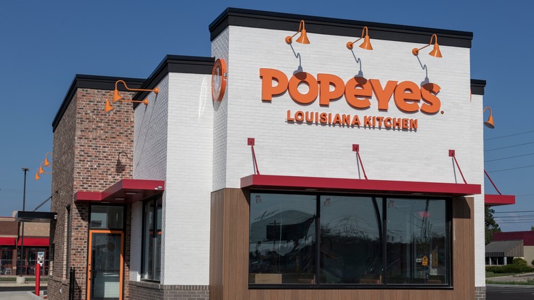 The exterior of Popeyes