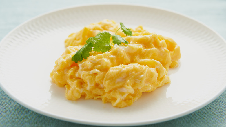 scrambled eggs on a plate