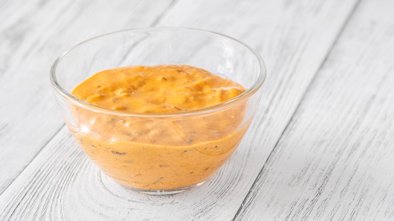 glass bowl of burger sauce