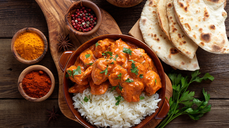 Chicken tikka masala with rice